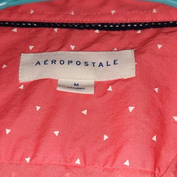 Aeropostale button down with mini triangle print melon color  Sz M - Picture 5 of 6